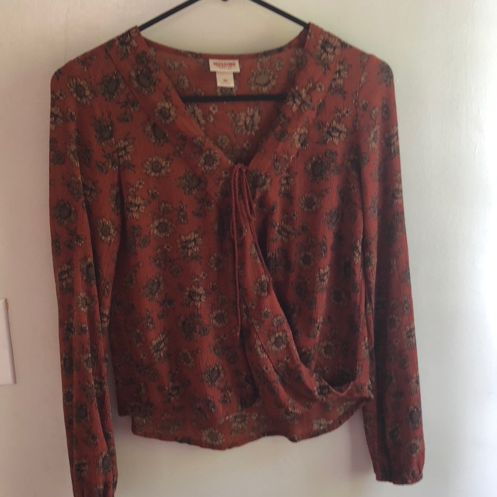 Cute rust colored top